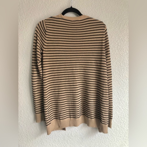 Volcom for keeps striped tan and black small cardigan with 4 buttons - Picture 4 of 6